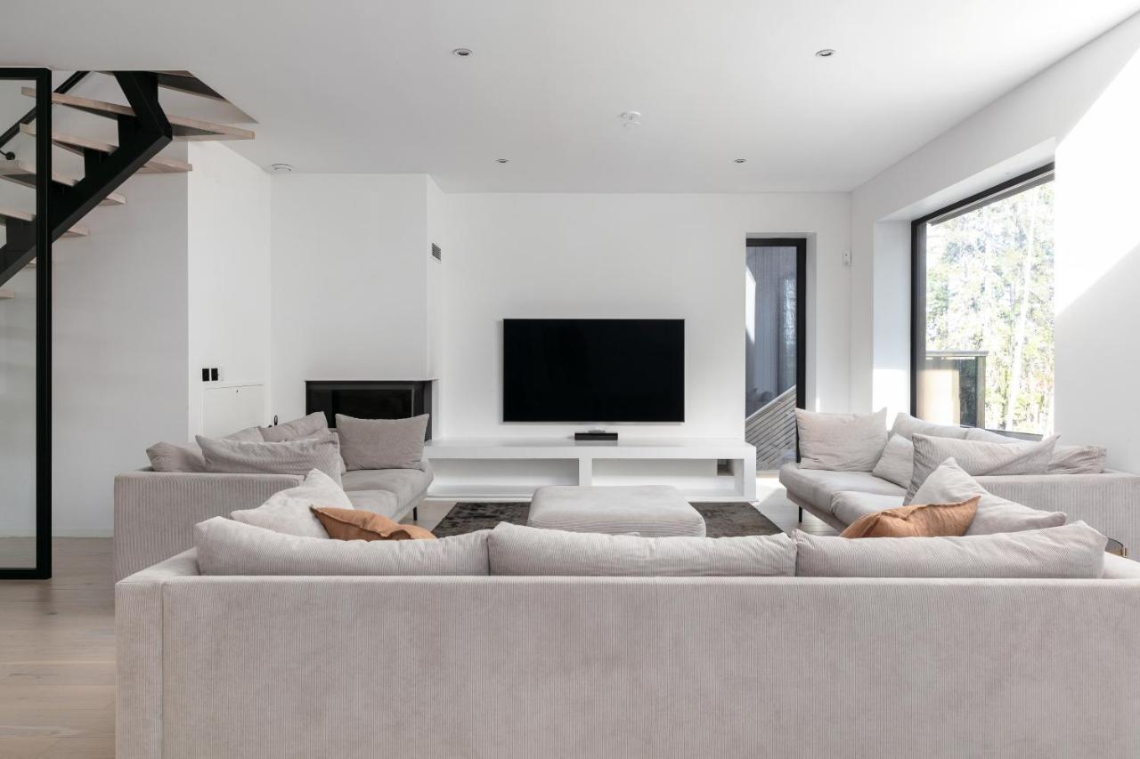 Stylish And Spacious Family Home Stockholm Exterior photo